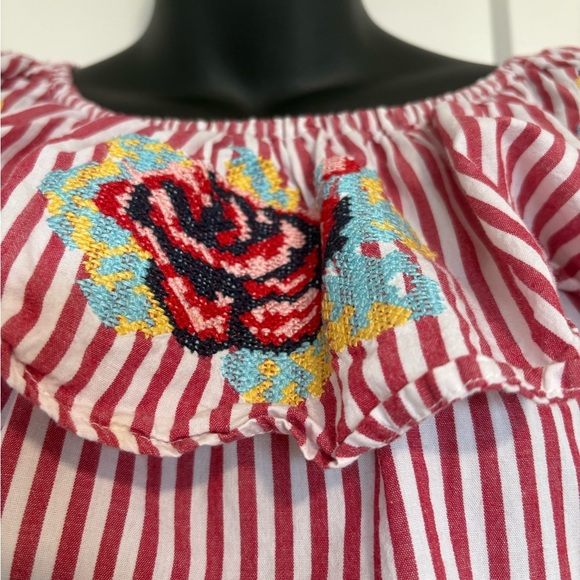 Label‎ Love Off the Shoulder Red Striped Dress w Floral Cross-Stitch Embroidery - Picture 4 of 10